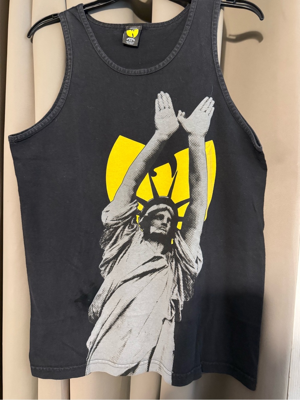 Rare-“limited OG Wu-Tang “Statue of Liberty Black & Yellow Graphic Tank